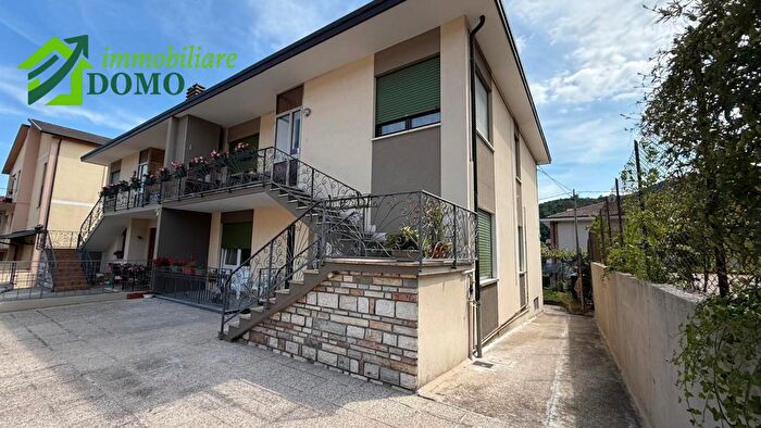 Appartamento trilocale in vendita in Via a Gioppi, Schio