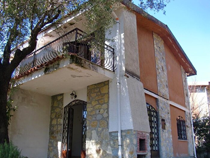 Casa trilocale in vendita in San Giovanni A Piro