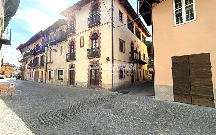 Case in Vendita e in Affitto - 3