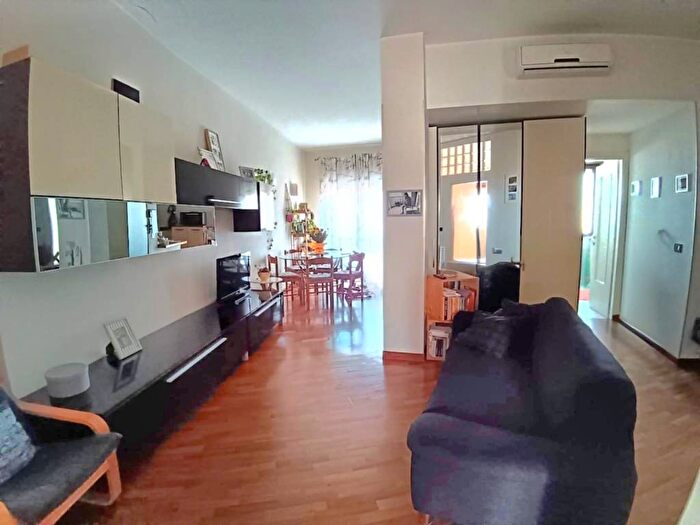 Casa trilocale in affitto in Viale Amerigo Vespucci, Stadio Lungomare Colombo, Pescara