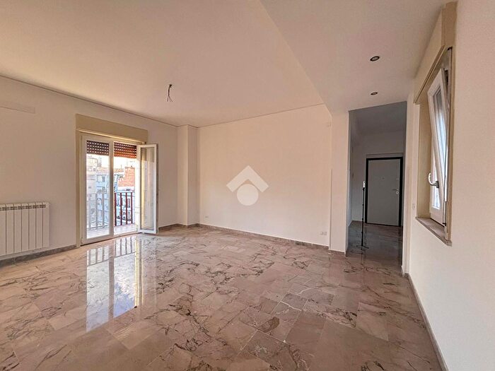 Appartamento quadrilocale in affitto in Via Marchese di Roccaforte, Palermo