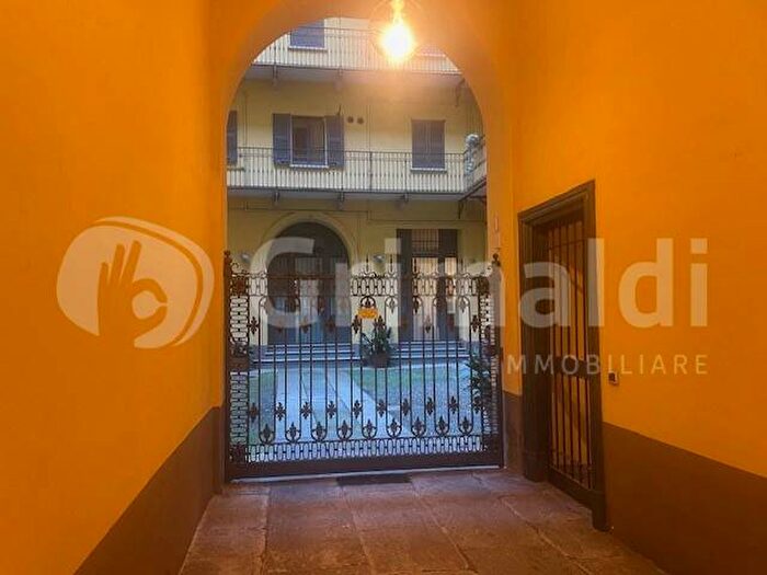 Appartamento trilocale in affitto in Piave, Porta Venezia, Milano