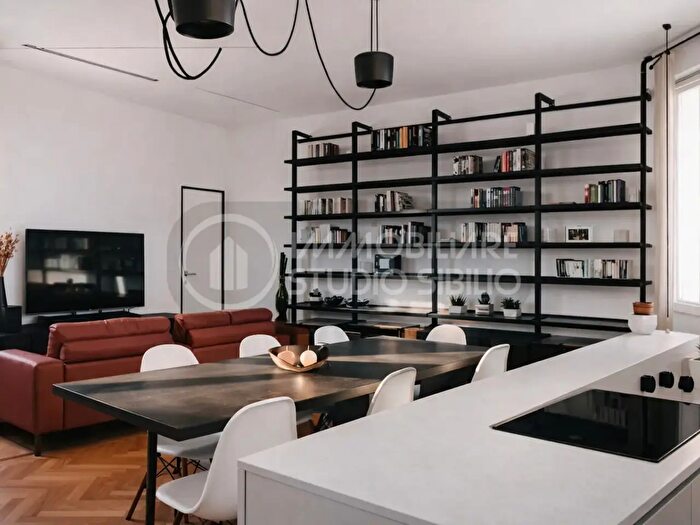 Appartamento trilocale in vendita in Mantova