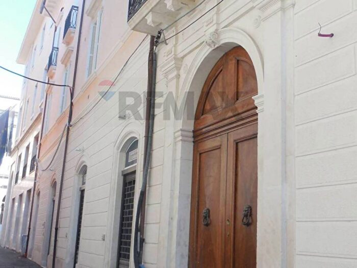 Appartamento quadrilocale in affitto in Via Simonetto, Duomo Fontana Luminosa, LAquila