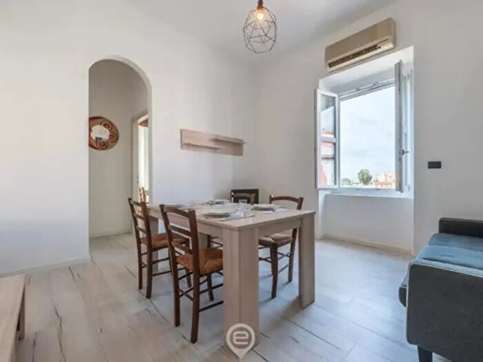 Appartamento trilocale in affitto in Viale La Plaia, Cagliari