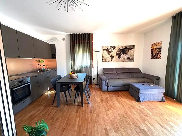Appartamento trilocale in vendita in Via Magellano, Vigonza