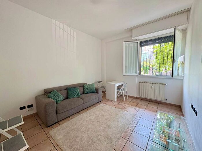 Appartamento bilocale in affitto in Via Sebastiano Veniero, Monte Rosa Lotto, Milano