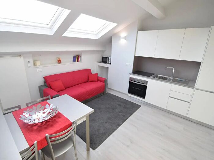 Appartamento bilocale in vendita in Via Cavour, Diano Marina