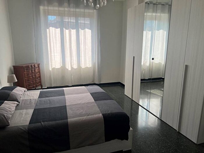 Appartamento trilocale in affitto in Via Talamone, San Teodoro, Genova