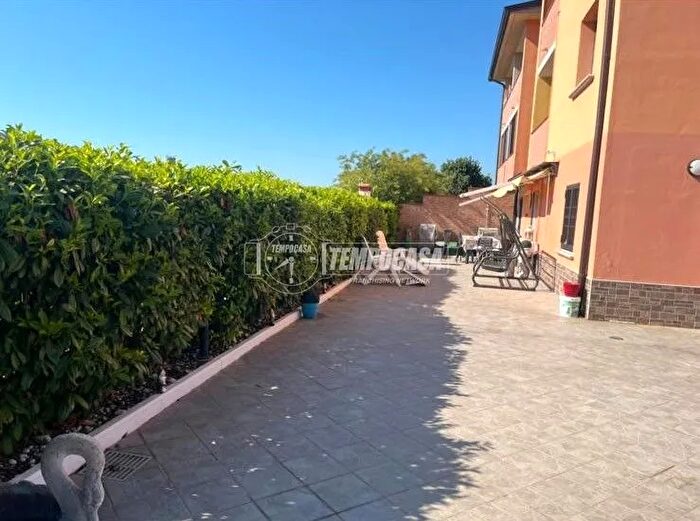 Appartamento trilocale in vendita in Reggio Emilia