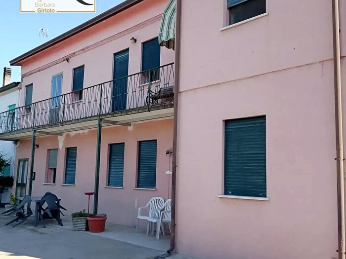 Casa quadrilocale in vendita in Castagnaro