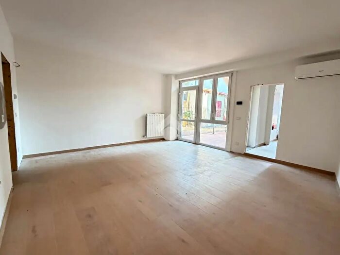 Appartamento trilocale in vendita in Via Caprieli, Ospitaletto