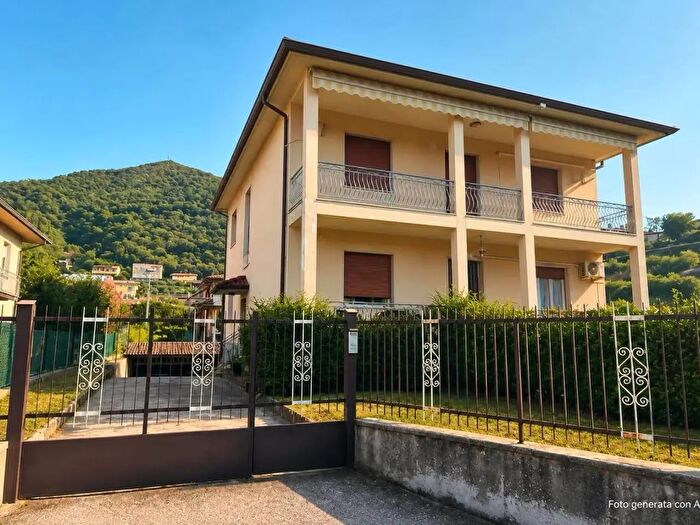 Appartamento con 5 locali in vendita in Provaglio D'Iseo