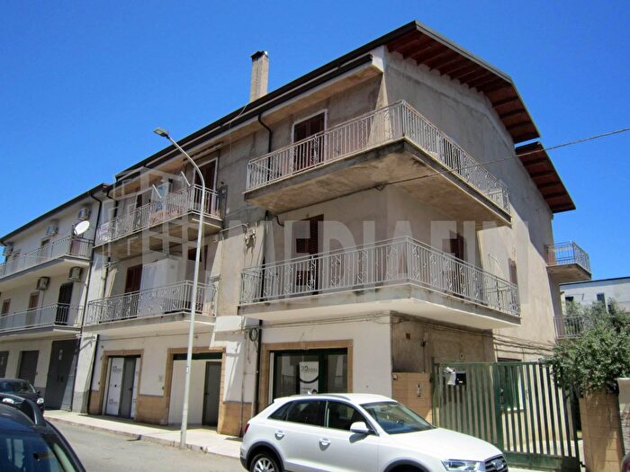 Casa trilocale in vendita in Viale Virgilio, CoriglianoRossano