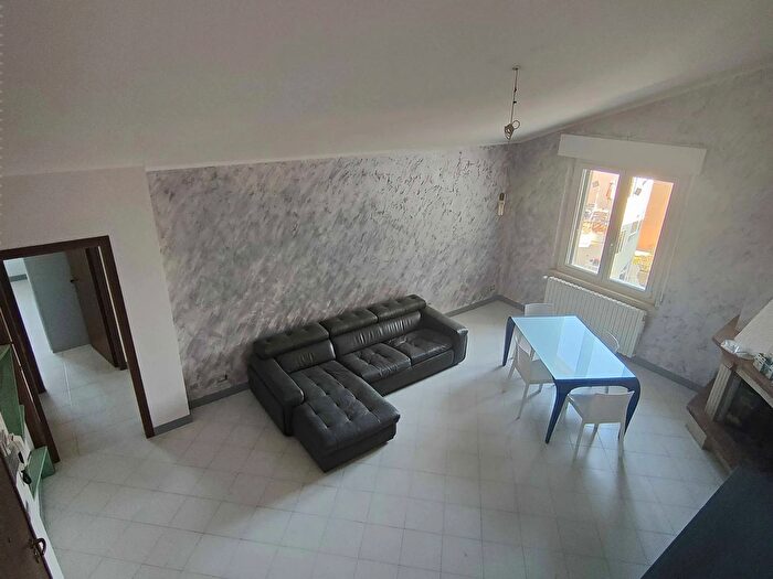 Appartamento quadrilocale in vendita in Via Roma, Acquaviva Picena