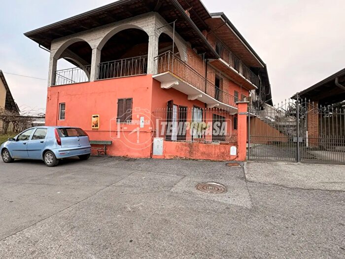 Casa trilocale in vendita in Via Arduino, Cossano Canavese