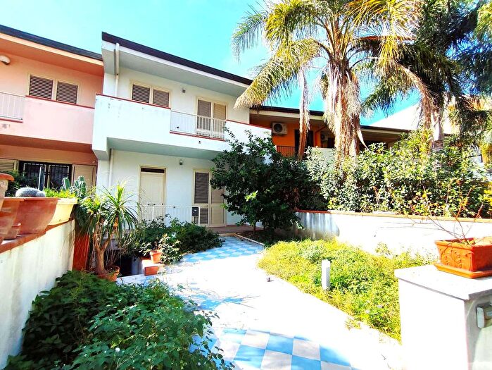 Casa quadrilocale in vendita in Torregrotta