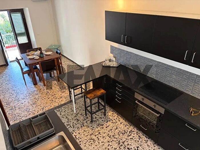 Casa con 6 locali in vendita in Via Giuseppe Garibaldi, Roccastrada