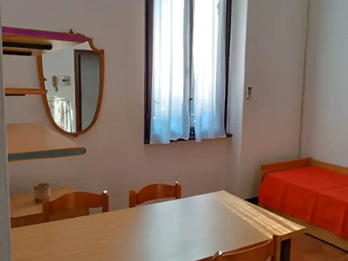Appartamento monolocale in affitto in Via Vallazze, Milano