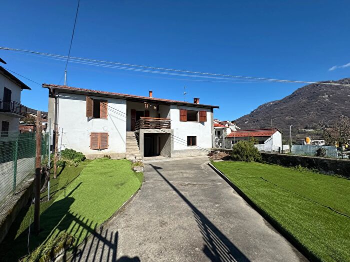 Casa con 7 locali in vendita in Frazione Robella, Sanfront