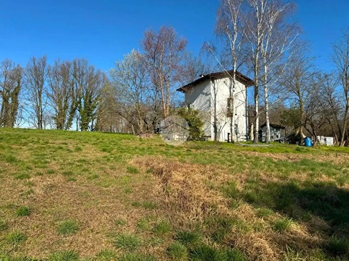 Casa bilocale in vendita in Strada Stimonti, Albiano DIvrea