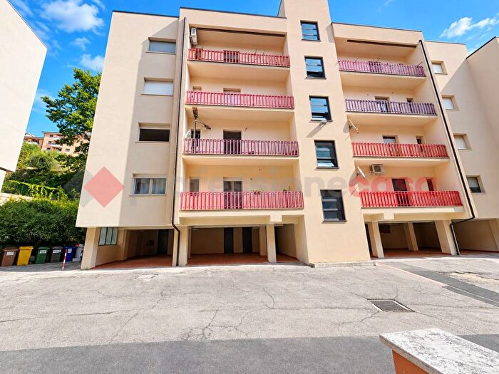 Appartamento quadrilocale in vendita in Via Sardegna, Centro, Alatri