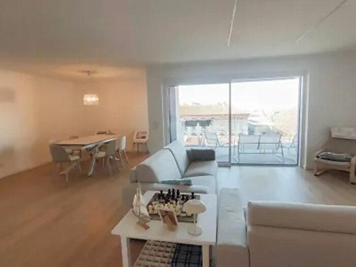 Appartamento trilocale in affitto in Via SantAnastasio, Trieste