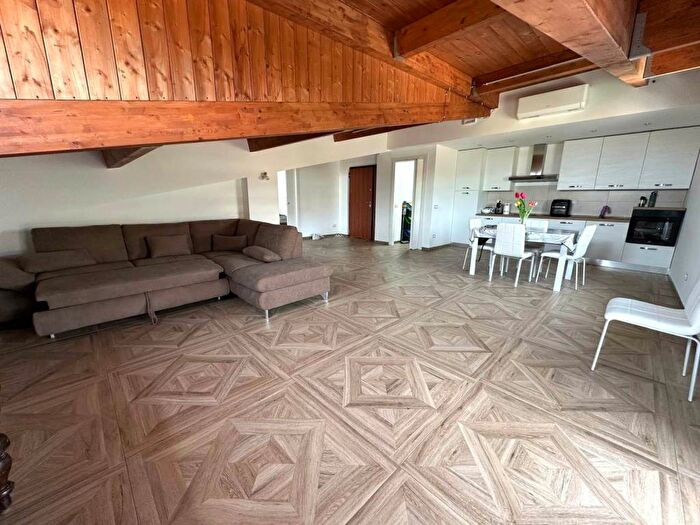 Appartamento trilocale in affitto in Catanzaro Lido, Catanzaro