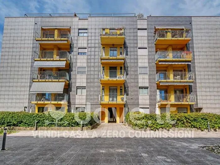 Appartamento trilocale in vendita in Via Acquanera a, Como