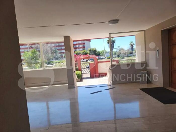 Appartamento quadrilocale in vendita in Via Cecoslovacchia, Brindisi