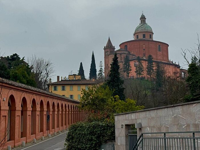Appartamento bilocale in affitto in Via di San Luca, Colli Saragozza, Bologna