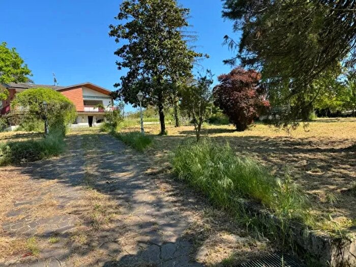 Casa con 6 locali in vendita in Alessandria