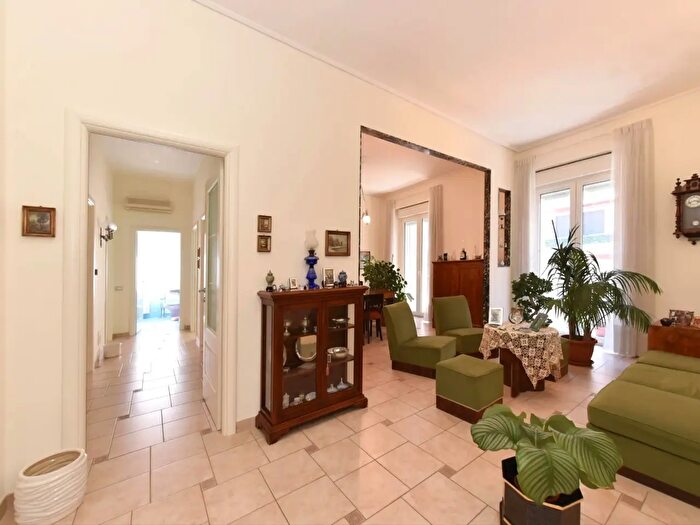 Appartamento quadrilocale in vendita in Via Giovanni Battista Tuveri, Cagliari