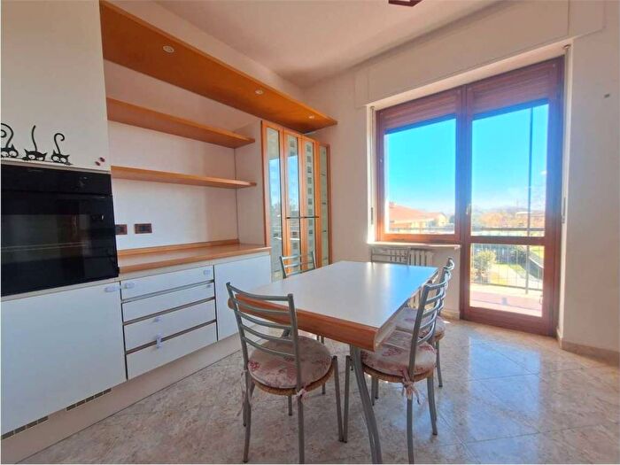 Appartamento quadrilocale in affitto in Via Rivette, Centro, Ciriè