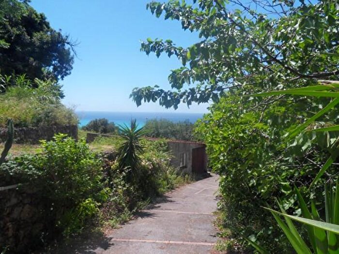 Casa trilocale in vendita in Strada Statale, Maratea