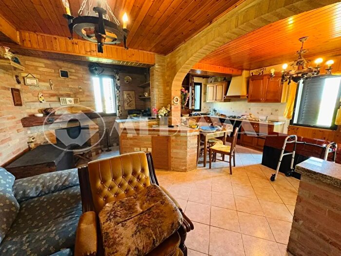 Casa con 12 locali in vendita in Via Beni Comuni, Portogruaro