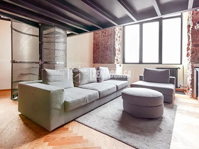 Appartamento bilocale in vendita in Via Maloja, Milano