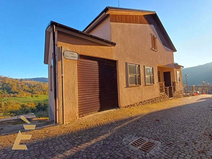 Casa quadrilocale in affitto in VIA DELLA PORTA, San Benedetto Belbo
