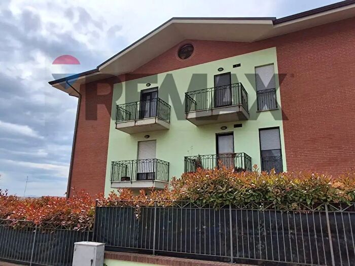 Appartamento con 6 locali in vendita in Via Antonio Ludovico Antinori, Castel Frentano