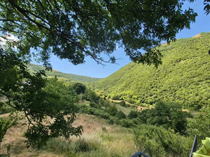 Appartamento trilocale in vendita in Località Campitello, Scheggia E Pascelupo