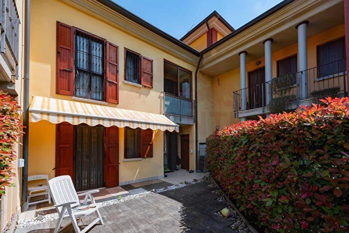 Appartamento trilocale in vendita in Via Lunardi, Brescia