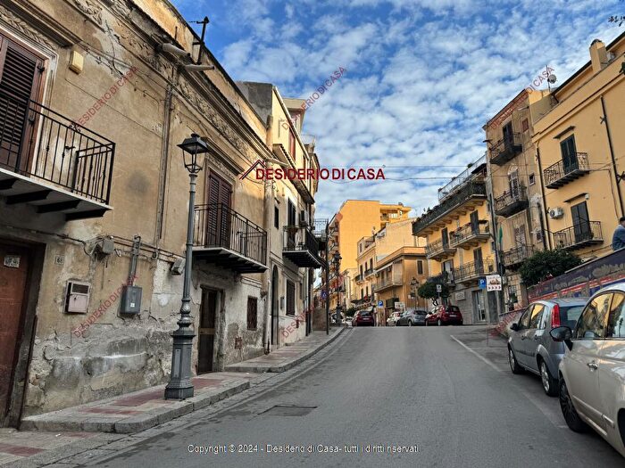 Appartamento trilocale in vendita in Via Bonaccorso Trabia Pa Italia, Trabia