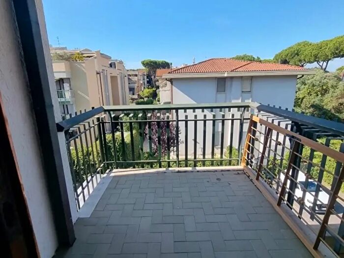 Appartamento bilocale in vendita in Viareggio