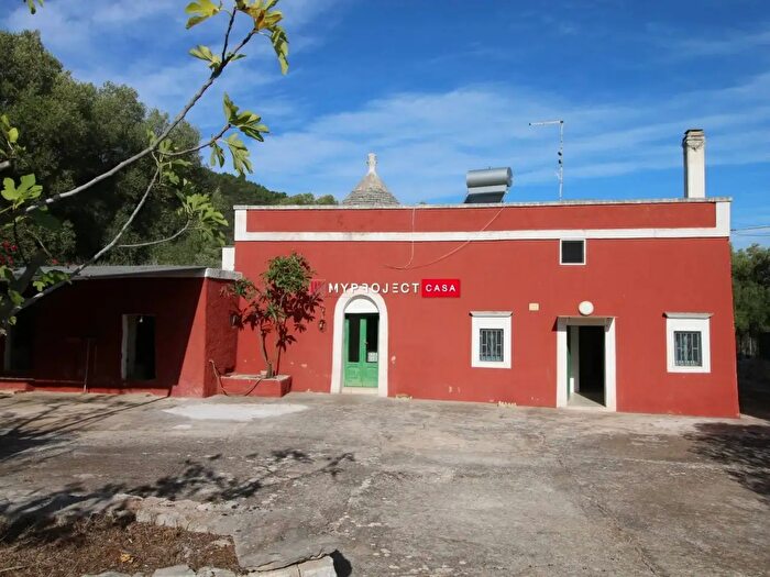 Casa trilocale in vendita in Via del Bosco, Fasano