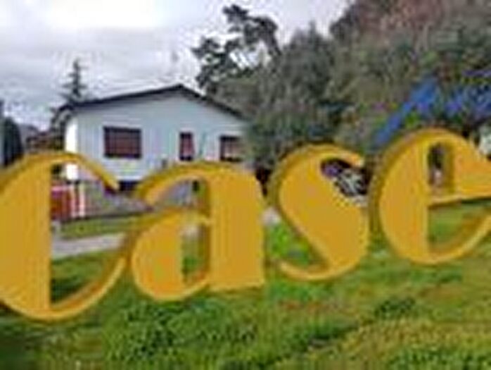 Casa con 9 locali in vendita in Massarosa