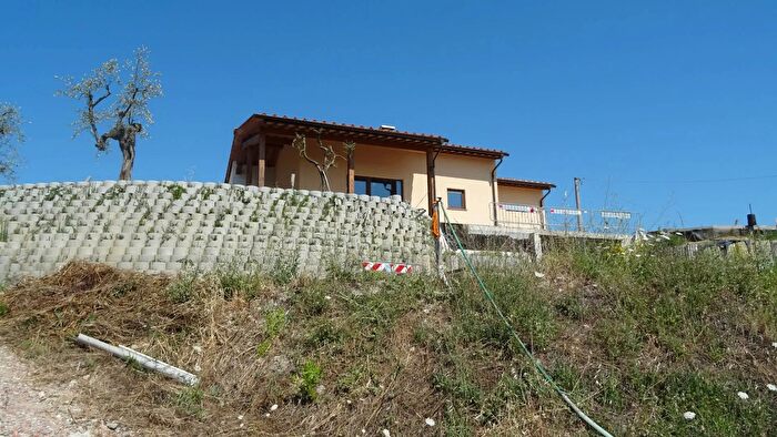 Casa con 5 locali in vendita in Via Pantano, Castelfiorentino