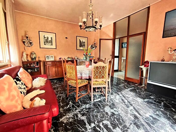 Casa con 5 locali in vendita in Via Caduti del Lavoro, Curtatone