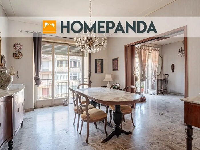 Appartamento quadrilocale in vendita in Via Torino, Catania