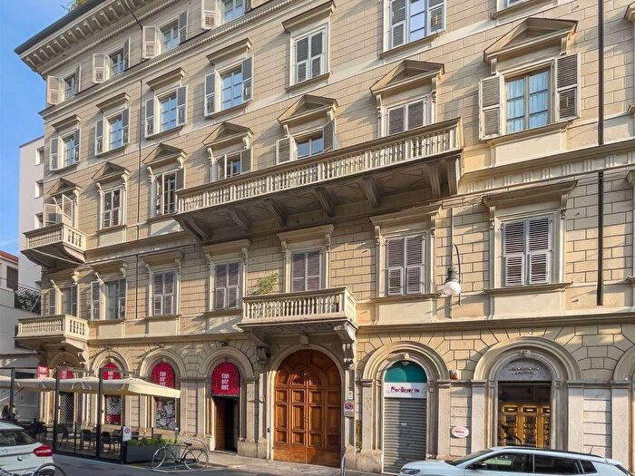 Appartamento quadrilocale in affitto in Via Giovanni Giolitti, Via Roma, Torino