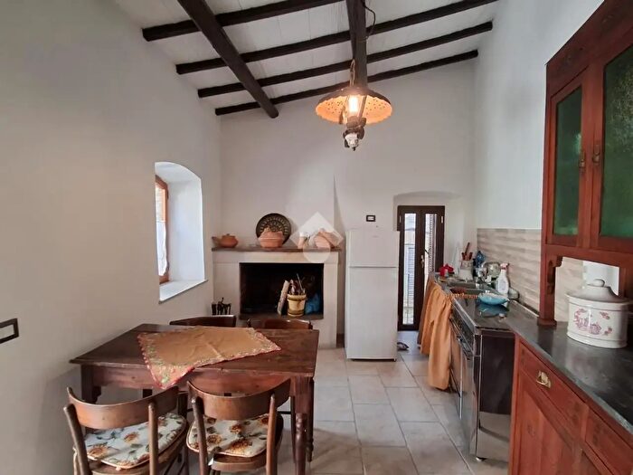 Casa trilocale in vendita in Salita della Torre Portaria, Acquasparta